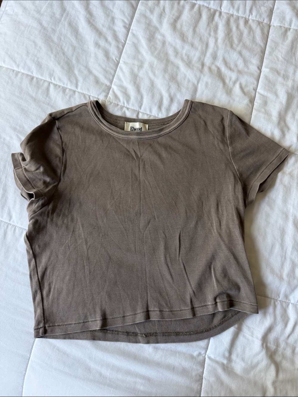 Elwood Women's Short Sleeve Crop Tee - Taupe